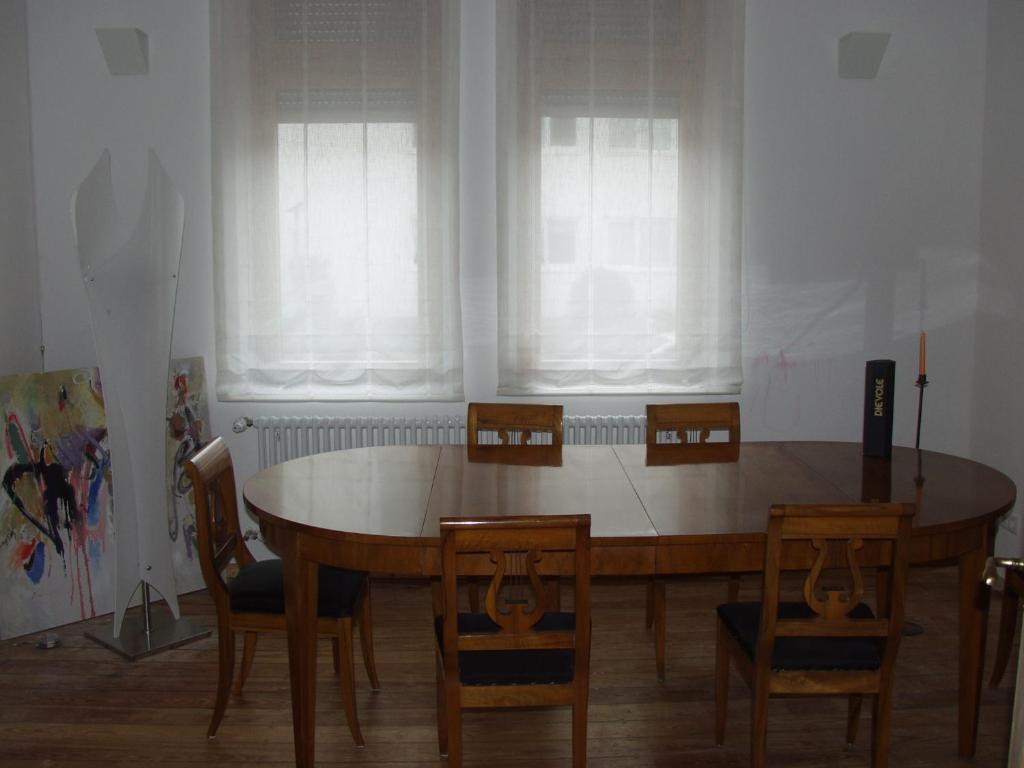 לנדאו אין דר פאלץ Exklusive Gaestezimmer Landau מראה חיצוני תמונה